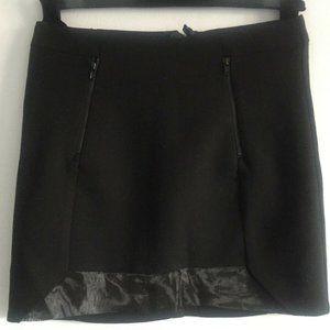 New H&M BLACK Above Knee Straight Skirt with Sheer Hem Panel size 8